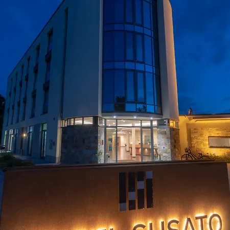 Ξενοδοχείο Susato 4*